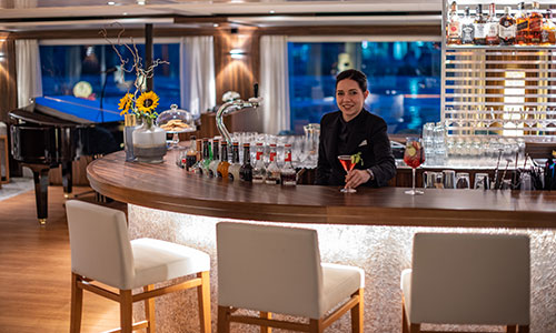 Panorama Bar auf dem Flusskreuzfahrtschiff Amadeus Star