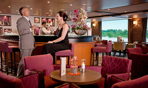 Panorama Bar auf dem Flusskreuzfahrtschiff Amadeus Silver III