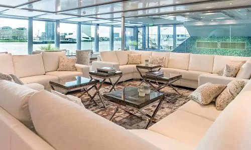 Lounge auf dem Flusskreuzfahrtschiff Amadeus Queen