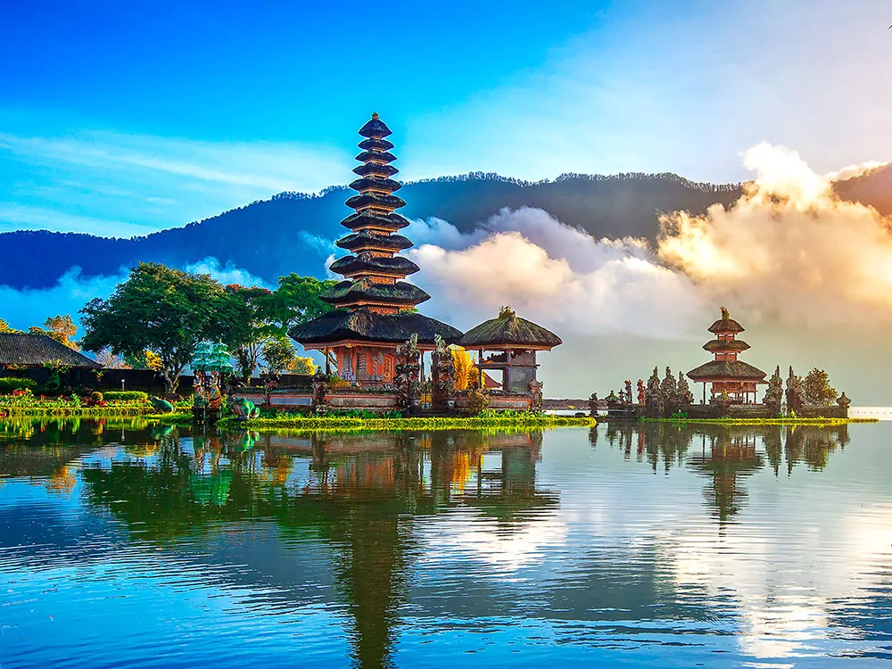 Bali - Tempelanlage im See