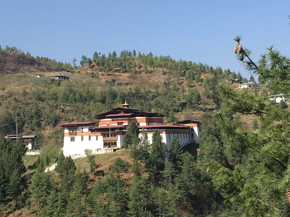 Bhutan Blick auf Kloster