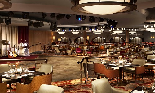 Stardust Club auf der Crystal Serenity