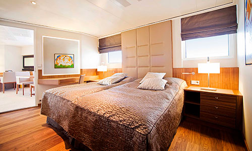 Penthouse Grand Suite Schlafraum auf dem Luxuskreuzfahrtschiff MS Europa