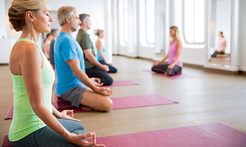 Yoga auf dem Luxuskreuzfahrtschiff MS Europa