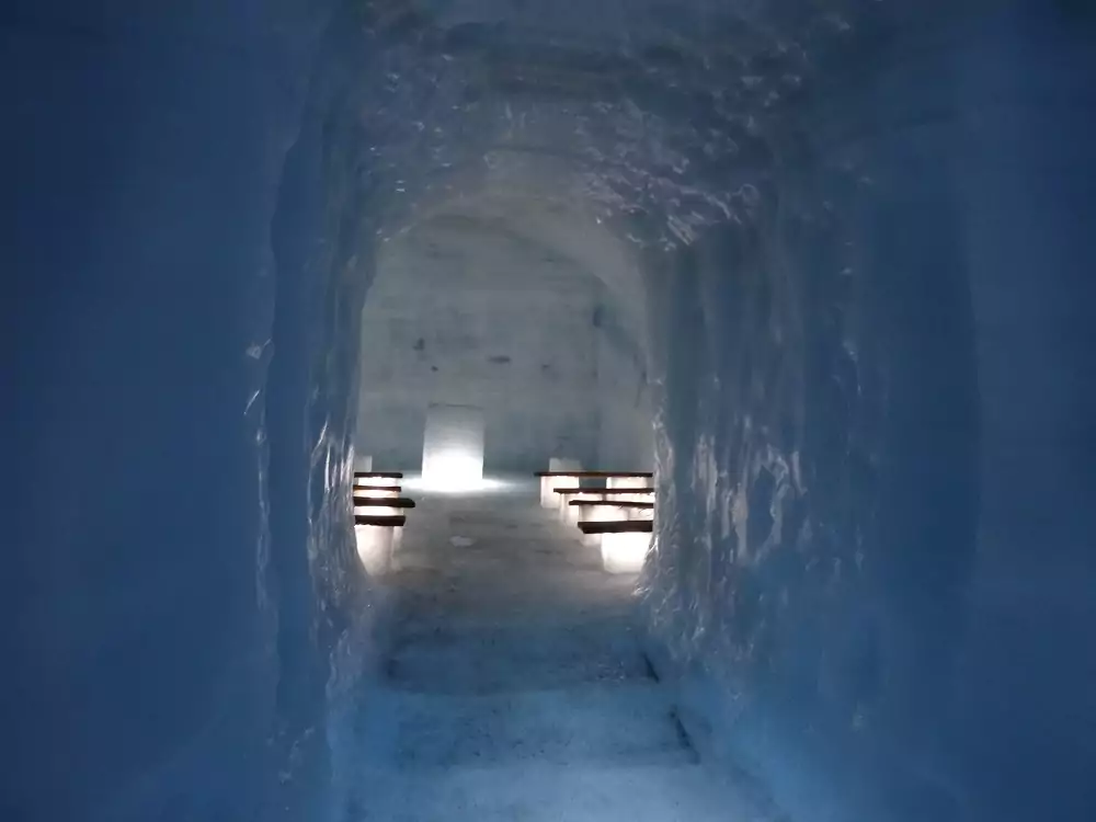 Eishöhle in Island
