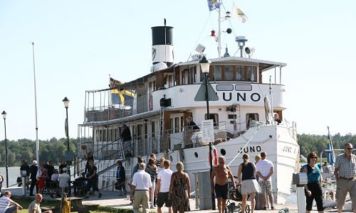 MS Juno auf dem Göta Kanal Landgang der Gäste
