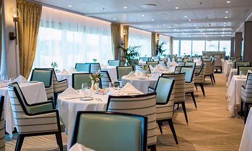 Restaurant La Veranda auf dem Luxuskreuzfahrtschiff Seven Seas Mariner