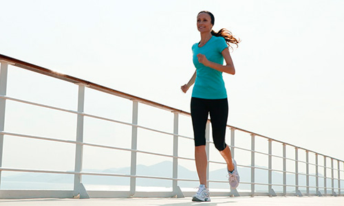 Seven Seas Mariner Gast beim Joggen