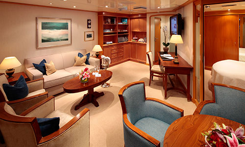 Wohnbereich der Owners Suite auf der SeaDream I und SeaDream II