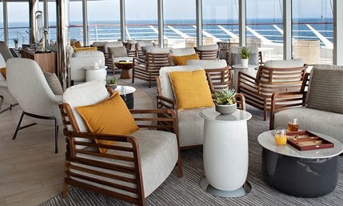 Panorama Lounge auf dem Ponant LuxusKreuzfahrtschiff Le Jacques-Cartier