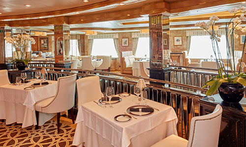 Verandah Restaurant auf der Queens Elizabeth