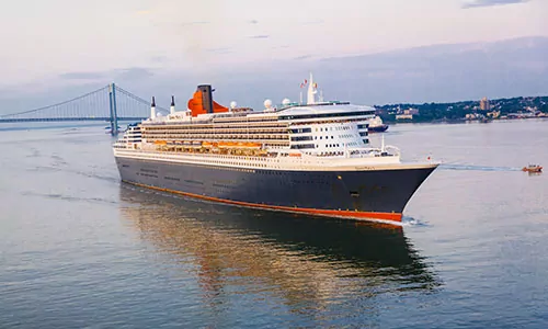 Cunard Queen Mary 2 auf See