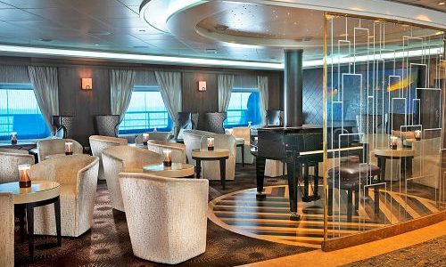 Seven Seas Navigator Navigator Lounge mit Piano