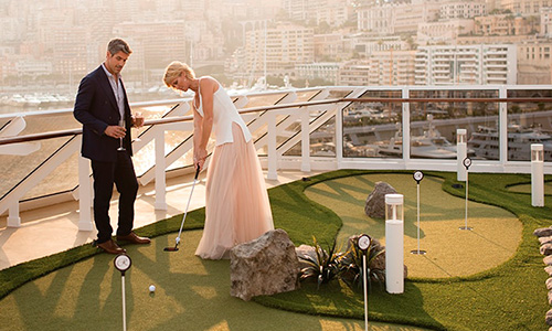Putting Green an Bord der Seven Seas Explorer