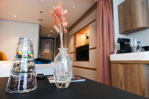 Balkon Suite mit Service-Sideboard