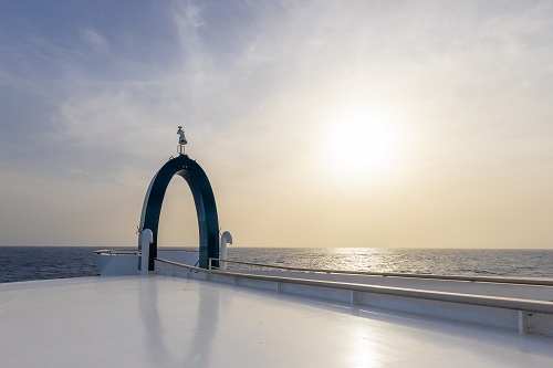 Swan Nest im Bug und Blick aufs Meer
