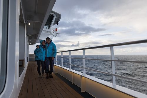 Gäste beim Rundgang