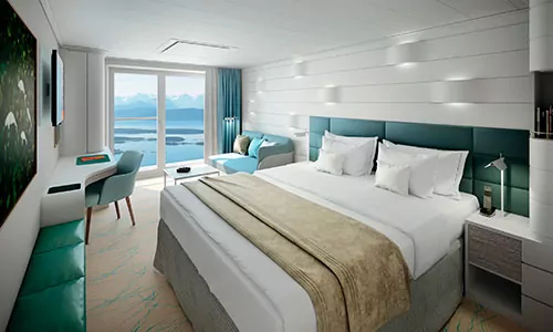 French Balkony Kabine Schlaf- und Wohnbereich auf dem Luxus-Expeditionsschiff Hanseatic spirit von HL-Cruises