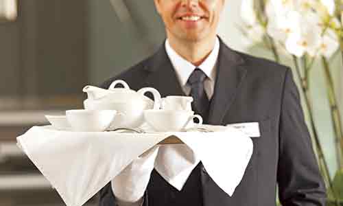 Service in der Suite auf der Luxusyacht Scenic Eclipse