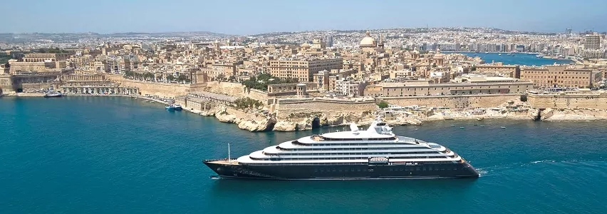 Scenic Eclipse vor Malta