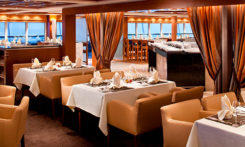 Innenbereich des Restaurants The Colonnade auf den Luxuskreuzfahrtschiffen Seabourn Odyssey, Seabourn Sojourn, Seabourn Quest