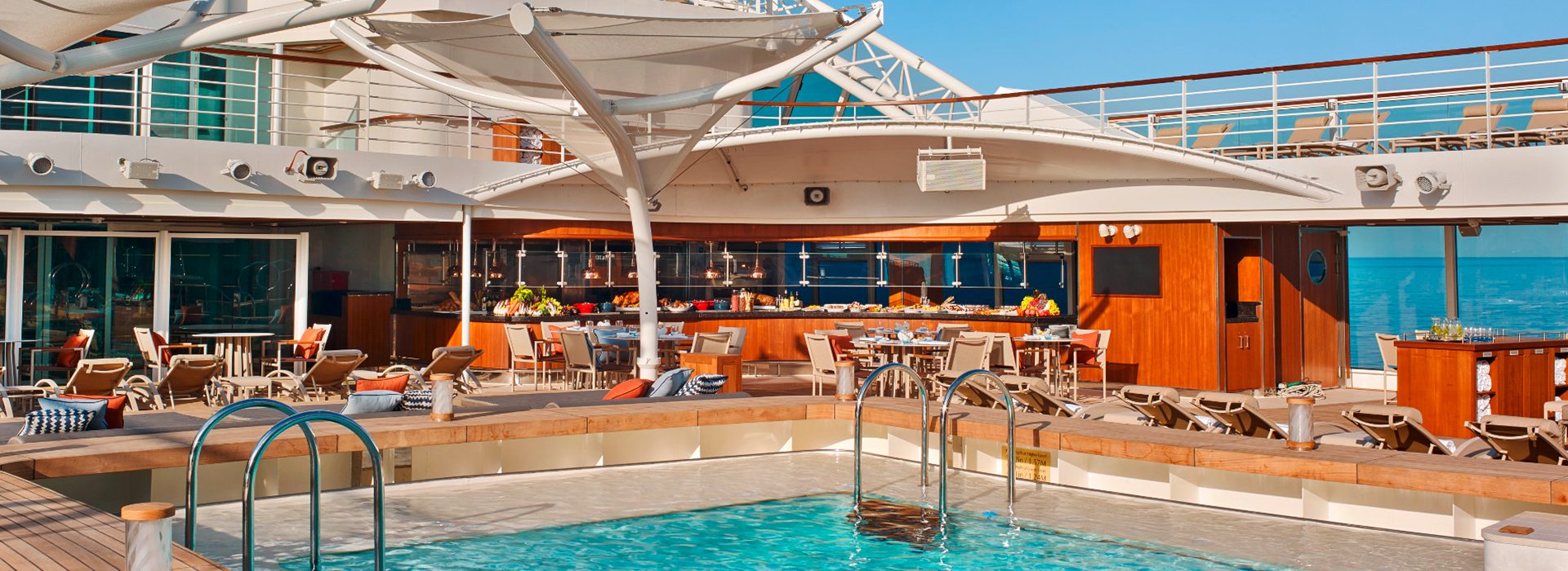 Seabourn Encore Pool und Poolbar