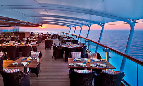 Restaurant The Colonnade Sitzbereich außen auf der Seabourn Encore und Ovation