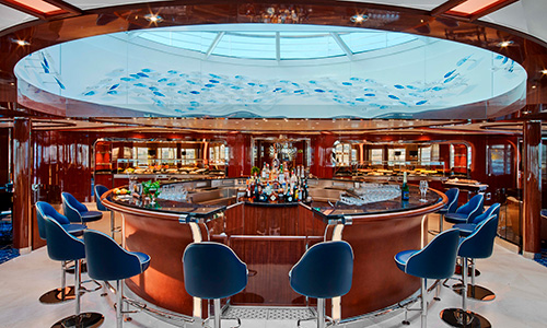 Rund um die Observation bar auf der Seabourn Encore und Ovation
