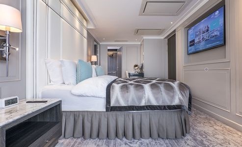 Penthouse Suite Schlafraum auf der Crystal Serenity