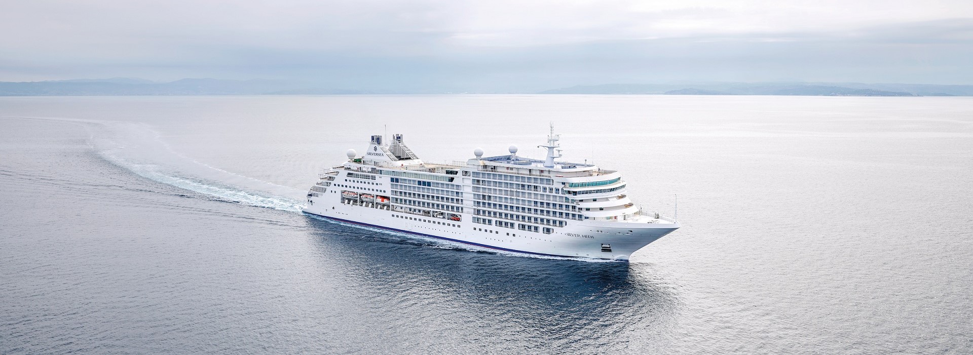 Kreuzfahrtschiff Silver Moon auf Fahrt