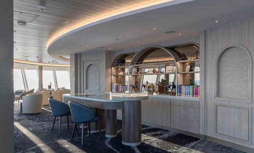 Observation Lounge Bar