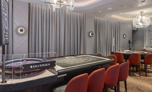 Spieltische im Casino auf Silver Ray