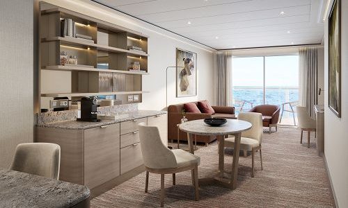 Wohnzimmer mit Blick aufs Meer in der Signature Suite auf Silver Ray