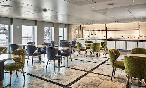 Restaurant Arts Cafe auf Silver Endeavour