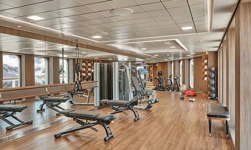 Geräte im Fitnesscenter