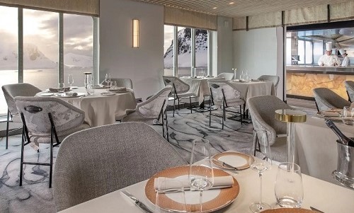 La Dame Restaurant auf dem Kreuzfahrtschiff Silver Endeavour