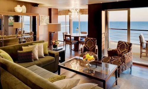 Crystal Penthouse Suite Wohnraum auf der Symphony