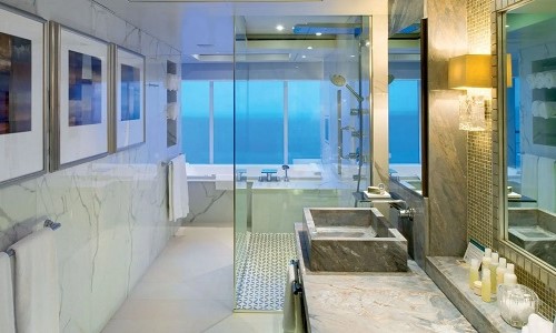 Crystal Penthouse Suite Design 202 - Bad