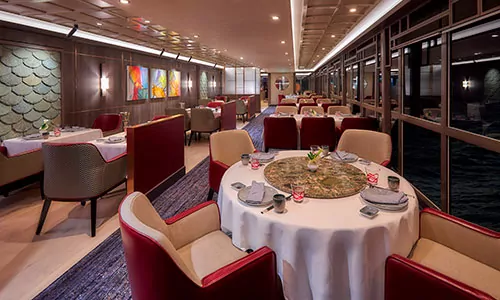 Restaurant auf demm Apartmentschiff The World