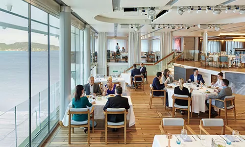 Restaurant marina auf der The World