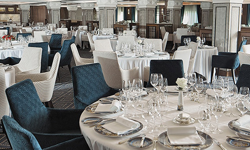 Restaurant Compass Rose auf dem Luxuskreuzfahrtschiff Sevens Seas Voyager