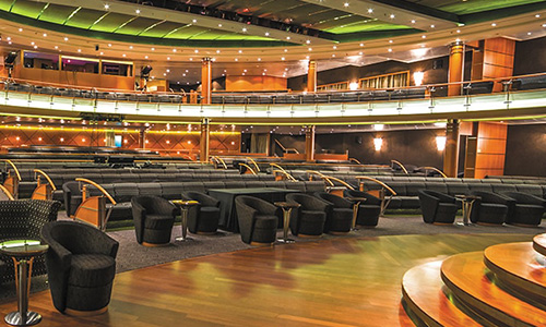 Zweistöckiges Theater auf dem Luxuskreuzfahrtschiff Regent Seven Seas Voyager