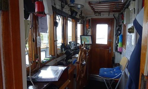 MS Wilhelm Tham Blick in die Kapitänsbrücke