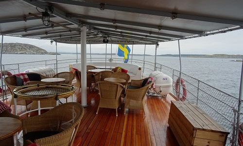 MS Wilhelm Tham auf dem Götakanal überdachtes Heck auf dem Brückendeck