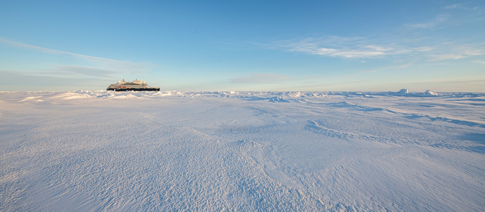 Weites Eismeer und Le Commandant Charcot