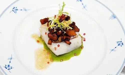Göta Kanal nostalgische Kreuzfahrt Desserteller mit Obst