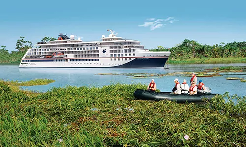 Hapag-Lloyd Expeditionsschiff HANSEATIC nature von Hapag Lloyd