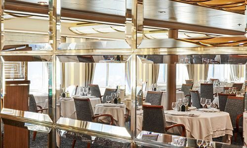 The RRestaurant auf dem Expeditionsschiff Silver Cloud