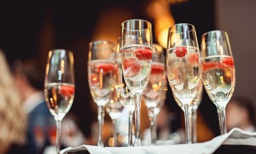 Champagner im Arts Cafe