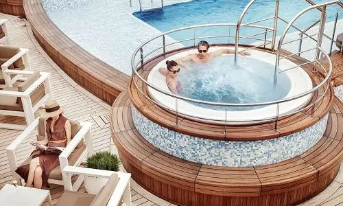 Whirlpool auf dem Luxuskreuzfahrtschiff